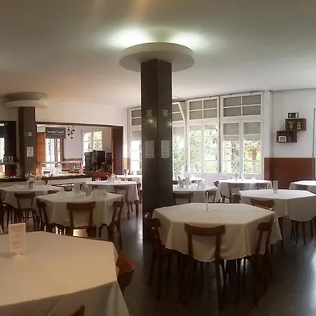 Гостевой дом Residencia Salesiana Marti-codolar Барселона