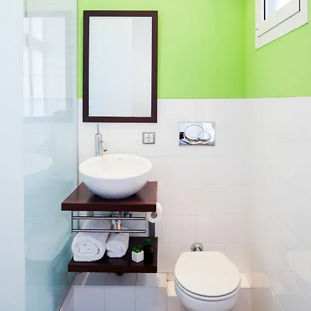 Feelathome Gran Via Apartment