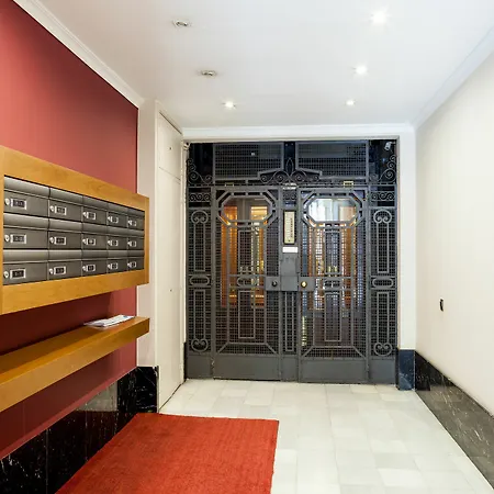 Feelathome Gran Via Apartment *