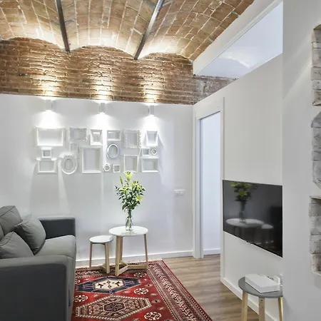 Charming Parallel Appartement
