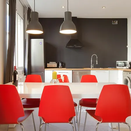 Rent Aparments Diagonal-aribau Daire