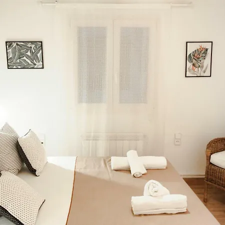 Aragon Apartment *