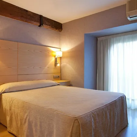 Hotel Sant Agusti 3*