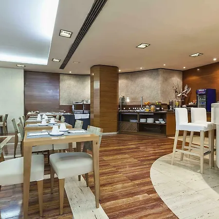 埃克米特酒店 巴塞罗那