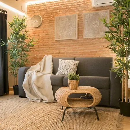 Place Diputacio Apartman *