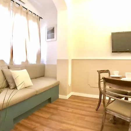 Apartment Sagrada Familia Iv *