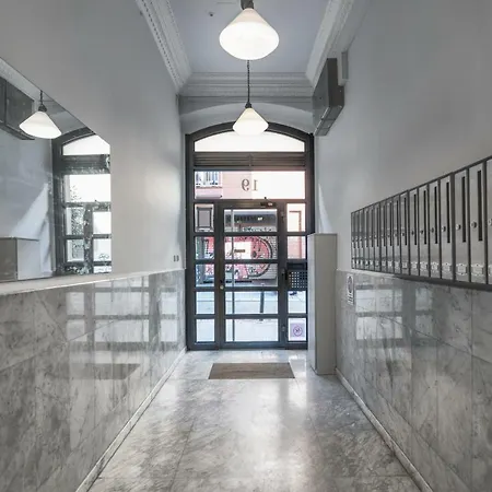 Brummell Eixample Izquierda/valeris * Барселона