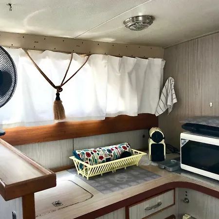 Boat Yacht Barcelona Botel *