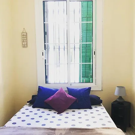 Green Door Gracia * ברצלונה