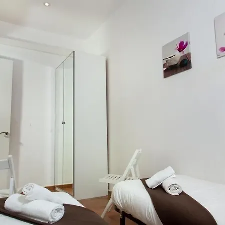 Sagrada Familia Apartment