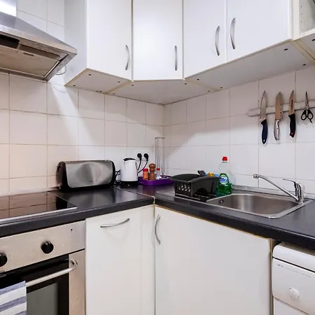 Three Bedroom In Sants Appartement Barcelone