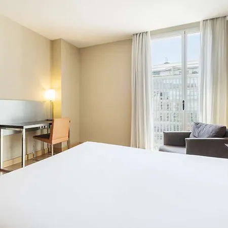 Hotel Ilunion Bel-art 4*