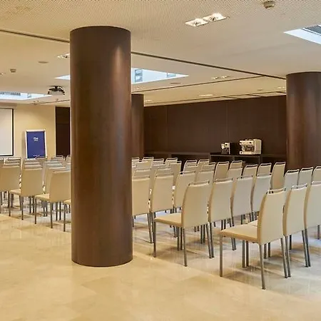 Nh Sants Отель 4*