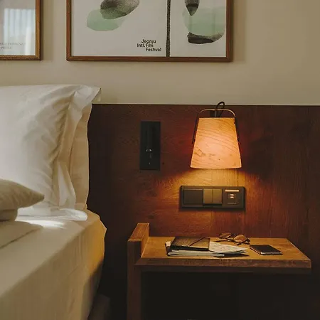 Hotel Condestable 2*