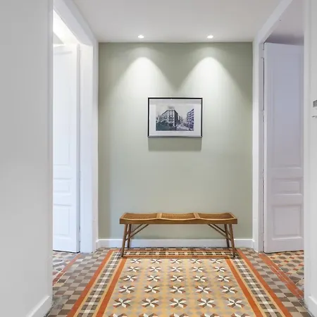 Flateli Pelayo H5 Apartament *