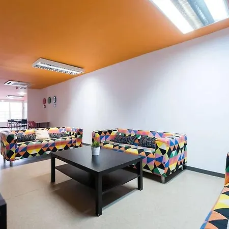 Arc House Hostel *