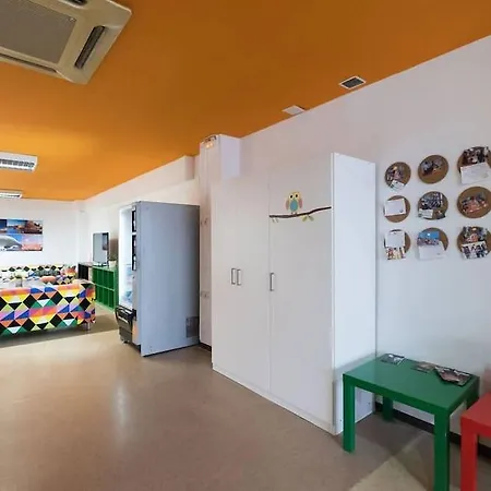 Arc House Hostel *