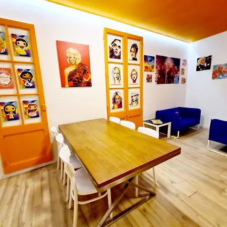 Arc House Gracia * Барселона